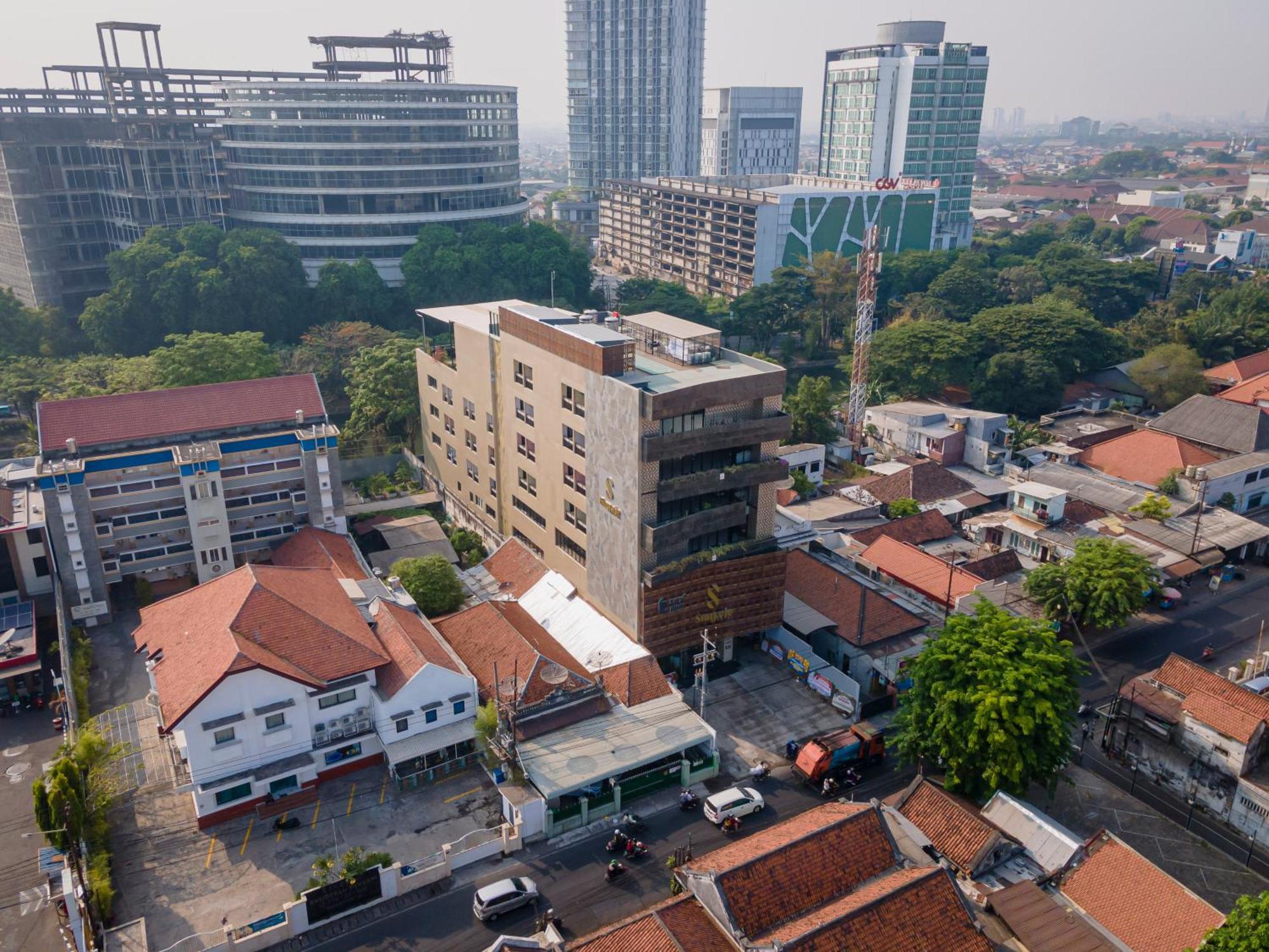 Stay.Vie Hotel Surabaia Exterior foto