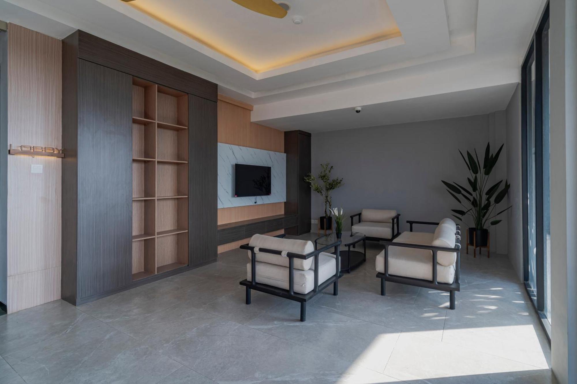 Stay.Vie Hotel Surabaia Exterior foto